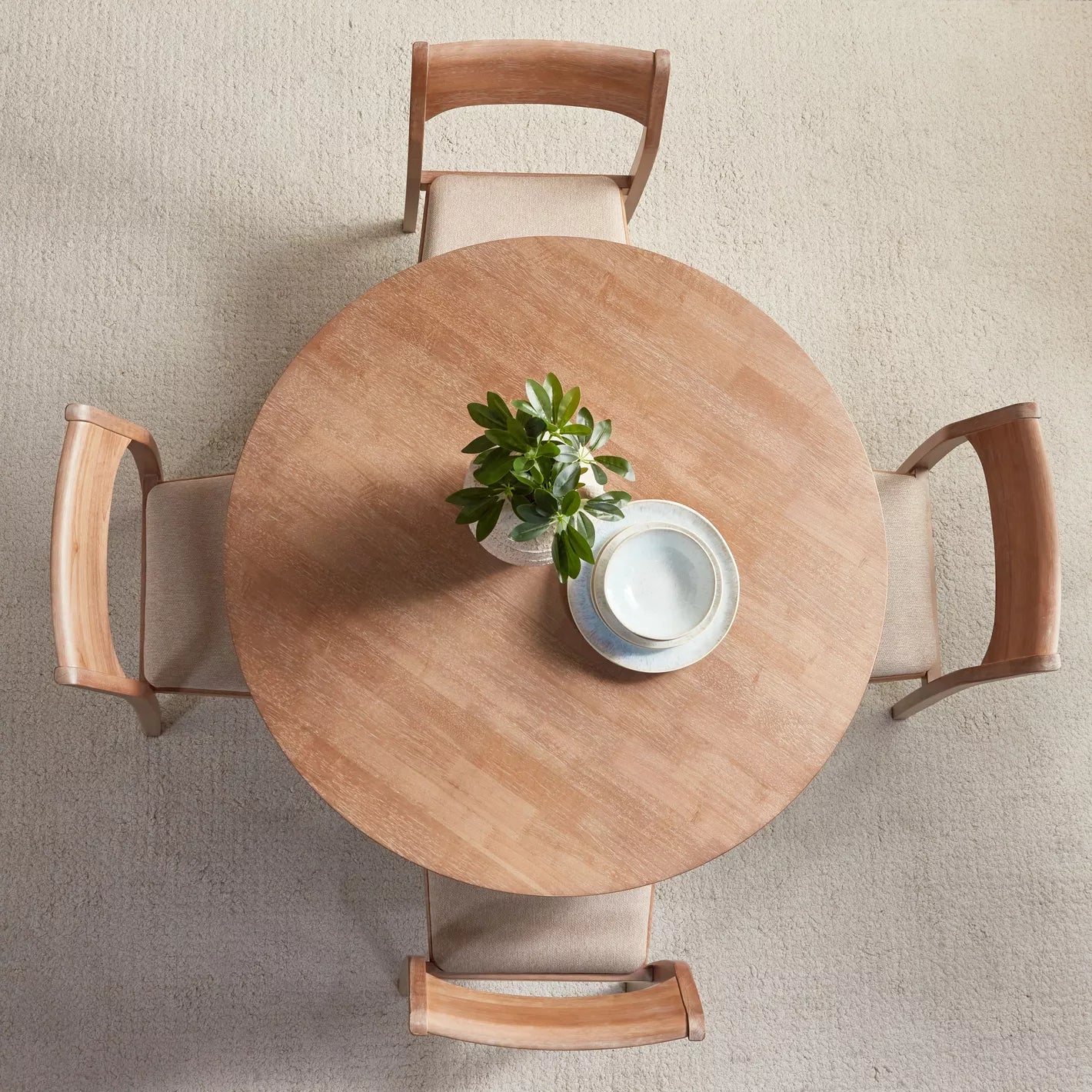 Antakya Modern Solid Wood 4 Seater Round Dining Table Set