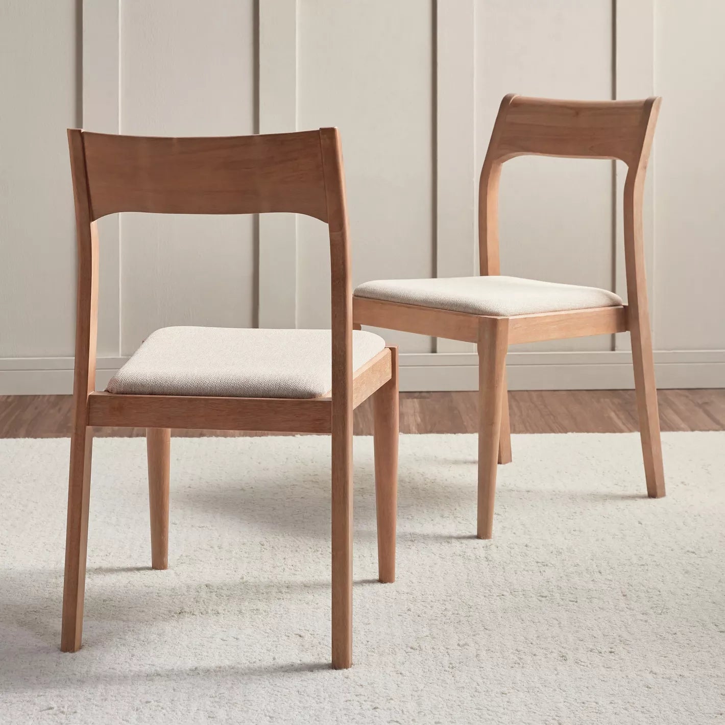 Antakya Modern Solid Wood 4 Seater Round Dining Table Set