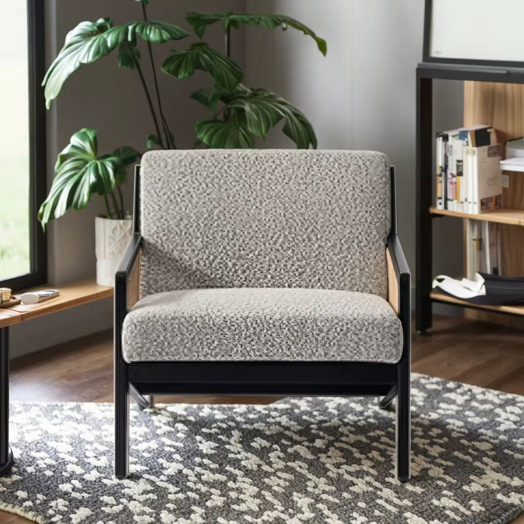 Vymo Accent Chair