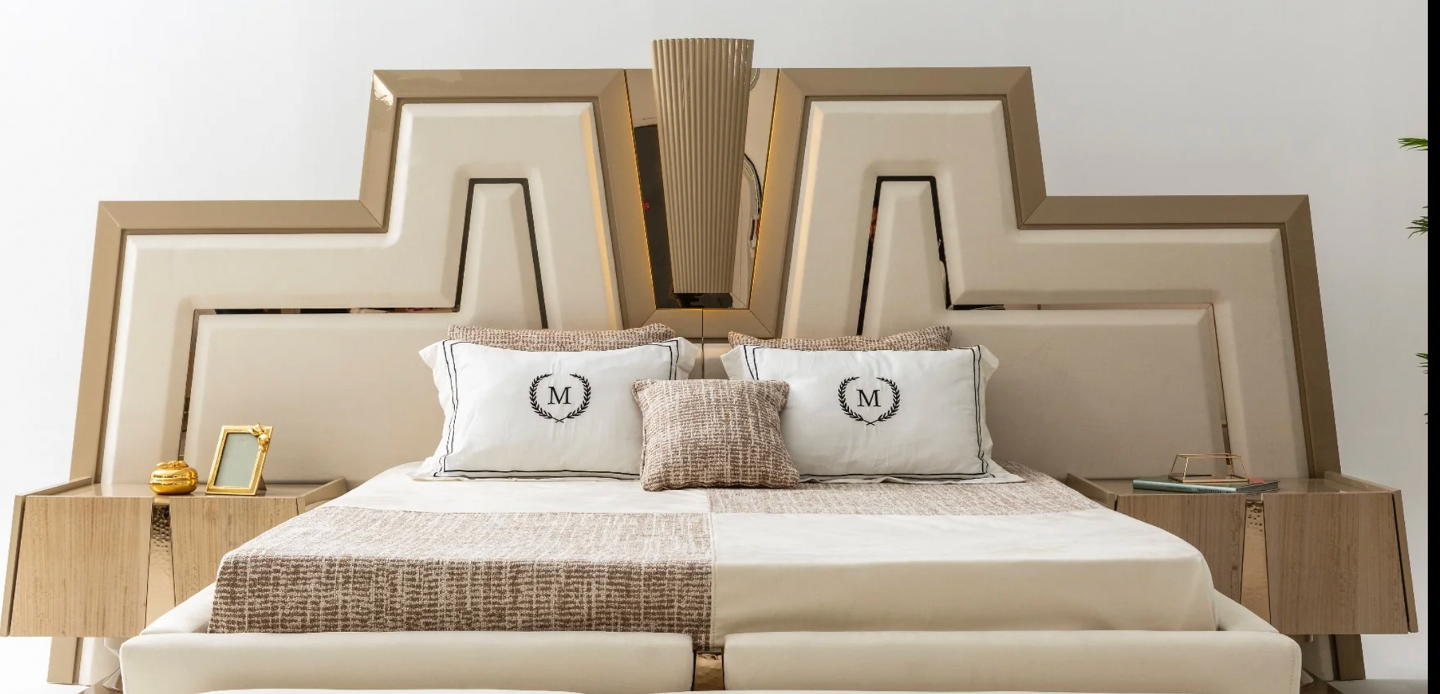 Majestic Horizon Bed