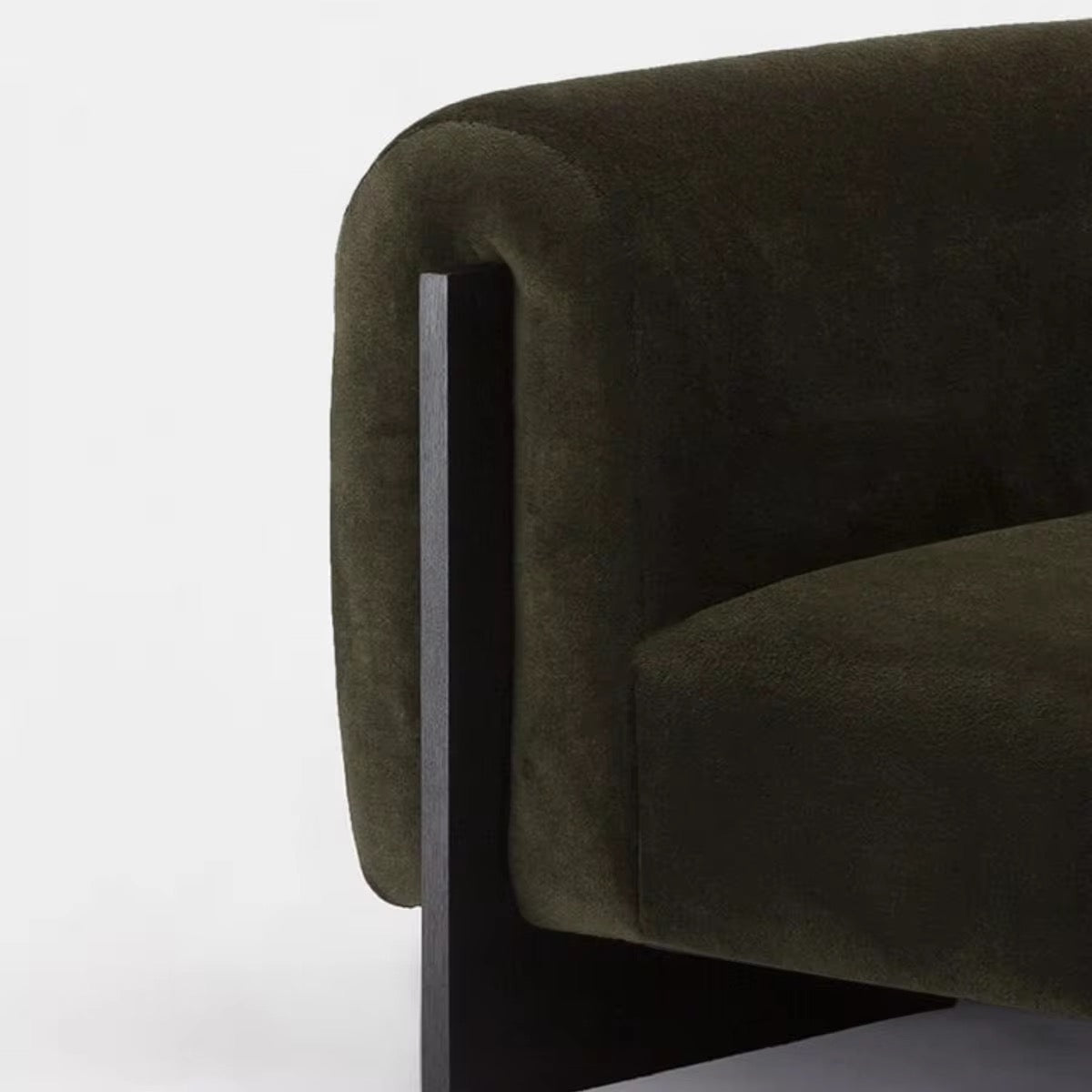 Vanta Accent Chair