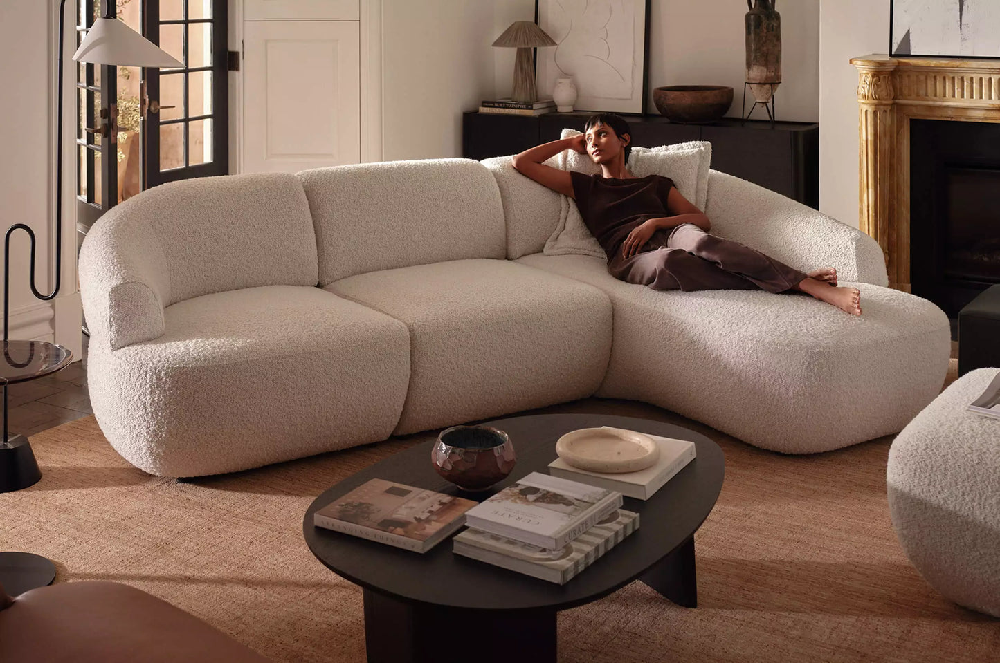 Aura Sectional Sofa with Right Chaise