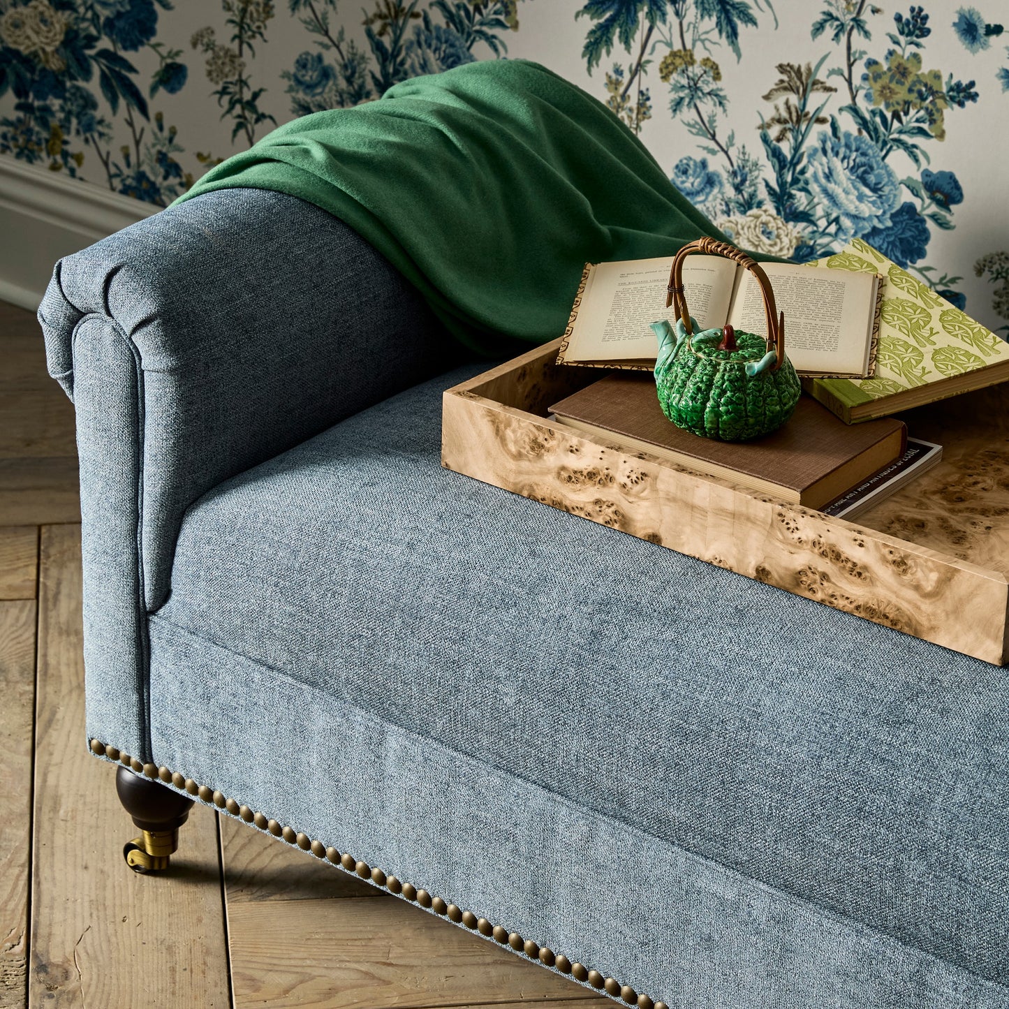 Soho Roll Arm Bench